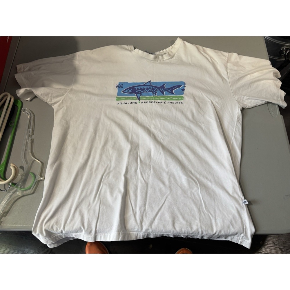 Vtg Brazil Aqualung White T‎ Shirt Shark L